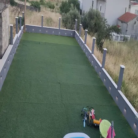 Andrea - Two Bedroom With Shared Swimming Pool Salona