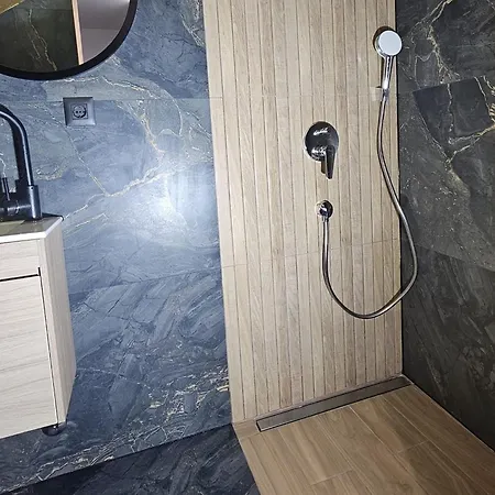 Andrea - Two Bedroom With Shared Swimming Pool Apartamento